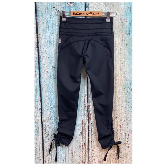 FREE PEOPLE NWOT Black Swerve Tie Ankle Leggings - Picture 6 of 16